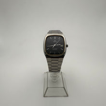 Load image into Gallery viewer, Omega Seamaster Quartz 1342 with Rare Tapestry Dial