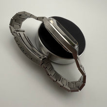 Load image into Gallery viewer, Omega Seamaster Quartz 1342 with Rare Tapestry Dial