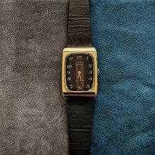 Load image into Gallery viewer, Omega Genève Tank Tiger Eye Dial NOS (new old stock)