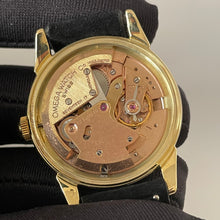 Load image into Gallery viewer, Omega Seamaster 2627 Calendar Solid 14KT Yellow Gold