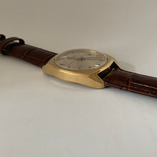 Load image into Gallery viewer, Pontiac International ***