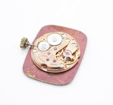 Load image into Gallery viewer, Omega Genève Tank Tiger Eye Dial NOS (new old stock)