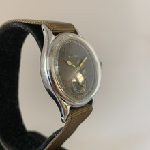 Load image into Gallery viewer, Bulova US Military Ordnance Department WW2
