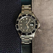 Load image into Gallery viewer, Rolex Submariner 16610
