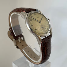 Load image into Gallery viewer, Longines Ref. 5628 Sub-Second with Extract of the Archives by Longines
